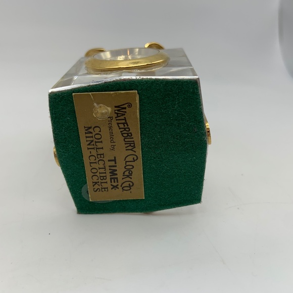 Vintage Timex Waterbury Clock Co. Collectible Mini Present Gift Clock Gold Tone - Picture 7 of 16